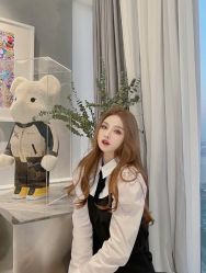 -AYO SALON