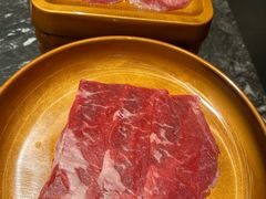 -牛YO寿喜烧·铁板烧和牛火锅自助(市府恒隆店)