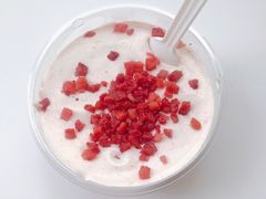酸奶优菓(草莓味)-一鸣真鲜奶吧(巴黎都市奶吧店)