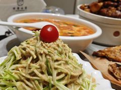 -何适山庄·团餐住宿(水长城P2停车场店)