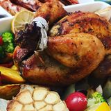 圣诞节想在家招待朋友,提前一天腌制,当天给他们做了烤鸡