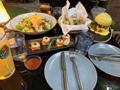 -Let'sBURGERplus·非常创意汉堡(三里屯店)