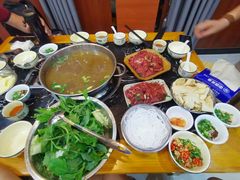 -黄利砖万峰林布依特色酸笋牛肉馆