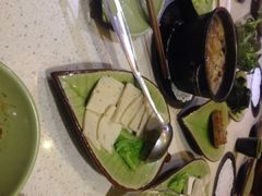 一叶一世界藏茶素食火锅(环球中心店)-一叶一世界•素食餐厅(环球中心店)