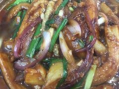 咸鱼茄子煲-下村新强记烧鹅店