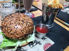 -FAT COW(虹梅路店)