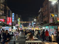 -六合夜市