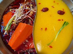 -小天鹅火锅·一线江景洪鼎旗舰店(洪崖洞店)