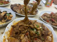 红烧青蛙-老丁鸭脚餐厅