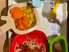 -菲滋意式餐厅(海宁银泰城店)