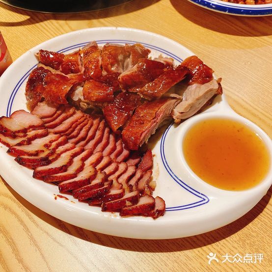 张陈记牛腩牛杂煲