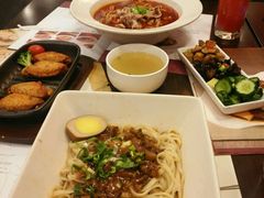 -康师傅私房牛肉面(马泉营奥莱店)