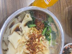 -爱骅裤带面馆(东木头市店)