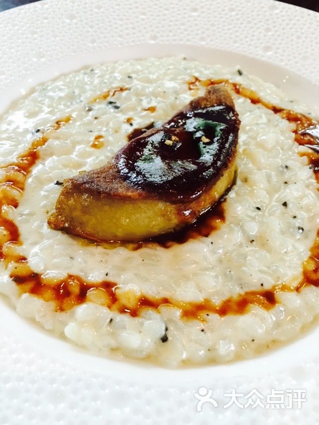 黑松露鹅肝烩饭