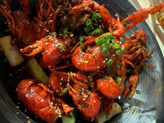 -肥肥虾庄·金牌油焖大虾(汉街SKP店)