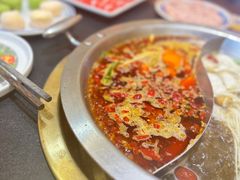 -沸炉重庆老火锅(军事博物馆店)