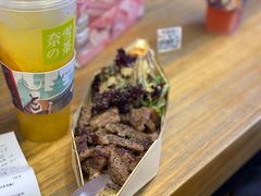 -奈雪的茶(亨特国际广场店)