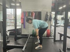-汗水空间私教健身连锁(SM广场店)