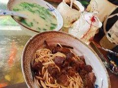 -金杨拉面王小吃面馆·牛三宝面·红烧牛肉粉