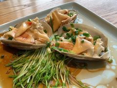 绣球菌蒸小橡蚌-宋小谨·泉州菜(西沙湾店)