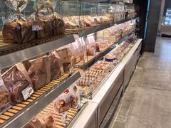 -巴黎贝甜(大宁国际商业广场店)