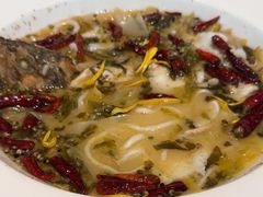 -渔语鱼酸菜鱼新川菜(来福士店)
