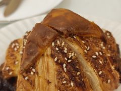 烟熏牛肉芝士牛角包-名点荟·生日蛋糕·下午茶(五缘湾店)