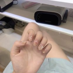 -兔兔妹款式美甲美睫