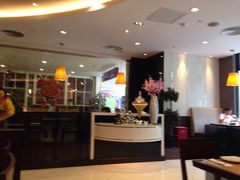 -必胜客(WOW中心城店)
