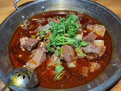 -大众跷脚牛肉馆·非遗传承单位(峨眉山店)