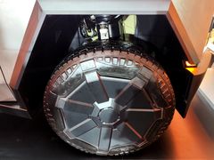-TESLA 特斯拉(上海太古汇体验店)