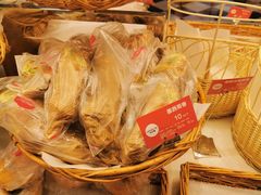 疫情期间能不来面包不裸奔-味多美(江桥万达店)