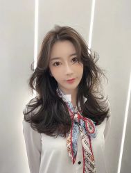 -变画·发型STUDIO