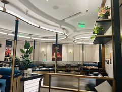 -港丽餐厅(正大店)