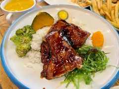 -汽车博物馆主题餐厅