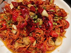 -丹水桥地锅鱼·翘嘴鲌·地方特色全鱼宴(丹江口大坝店)