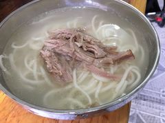 -巍山火巴肉饵丝(大理古城店)