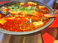 -三顾烤庐·烤鱼·烧烤·龙虾(奉贤店)