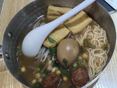 -魔都三兄弟酸辣粉·蘸卤炸串(虹桥万科店)