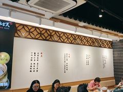 -馋三尺蟹粉小笼(人民广场店)