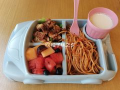 -汽车博物馆主题餐厅