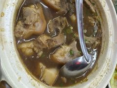 -新峰肉骨茶