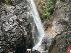 -南昆山川龙瀑布
