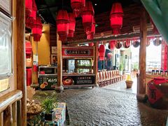 -老滇山寨•云南特色菜•地方菜•民族风情歌舞表演(金碧店)