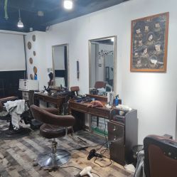 -纯剪男士理发馆·烫染专业店