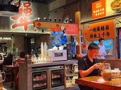 -李犟大爆鳝面·手工蟹黄包(湖滨西湖店)