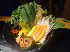 人气鲜蔬拼盘-东道煮牛肉火锅(重庆路店)