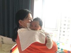 -爱的果实月嫂育婴师(世纪东方店)