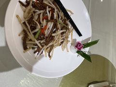 菊花芯炒牛柳-锦粤宫·精致粤菜(深圳北站店)