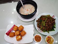 -金榜潮州砂锅粥(总店)